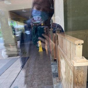 Meet your Posher, Maryam